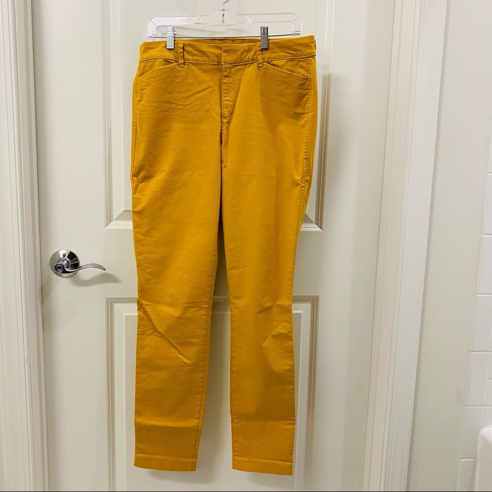 Yellow Old Navy Pixie Pants 10 Long